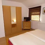 Apartment Charmantes Dachgeschoss-refugium, Harz, Cleaning Included *