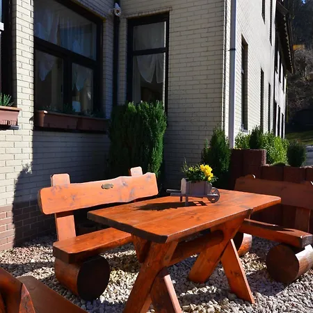 Charmantes Dachgeschoss-refugium, Harz, Cleaning Included Appartement