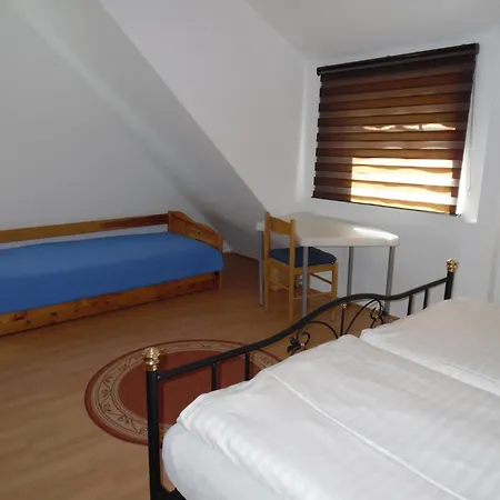 Charmantes Dachgeschoss-refugium, Harz, Cleaning Included Apartmán