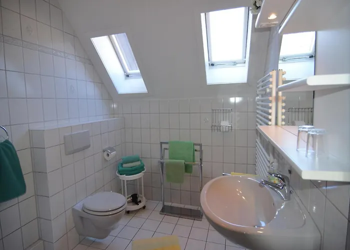 Charmantes Dachgeschoss-refugium, Harz, Cleaning Included 维尔德曼